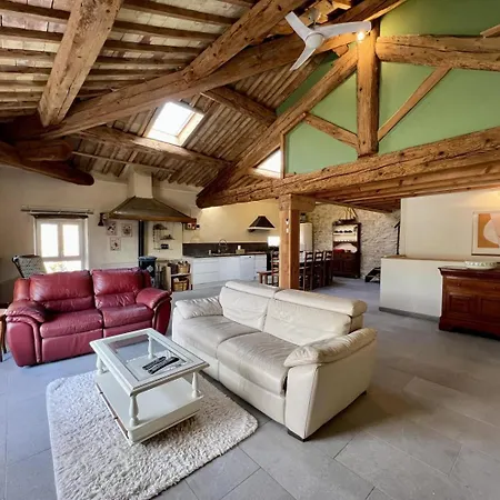 Dom wakacyjny La Ruche *