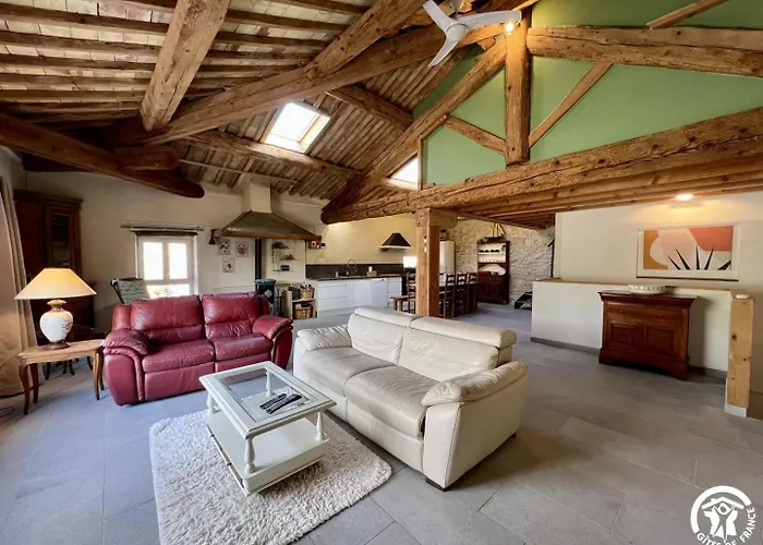 La Ruche בית נופש